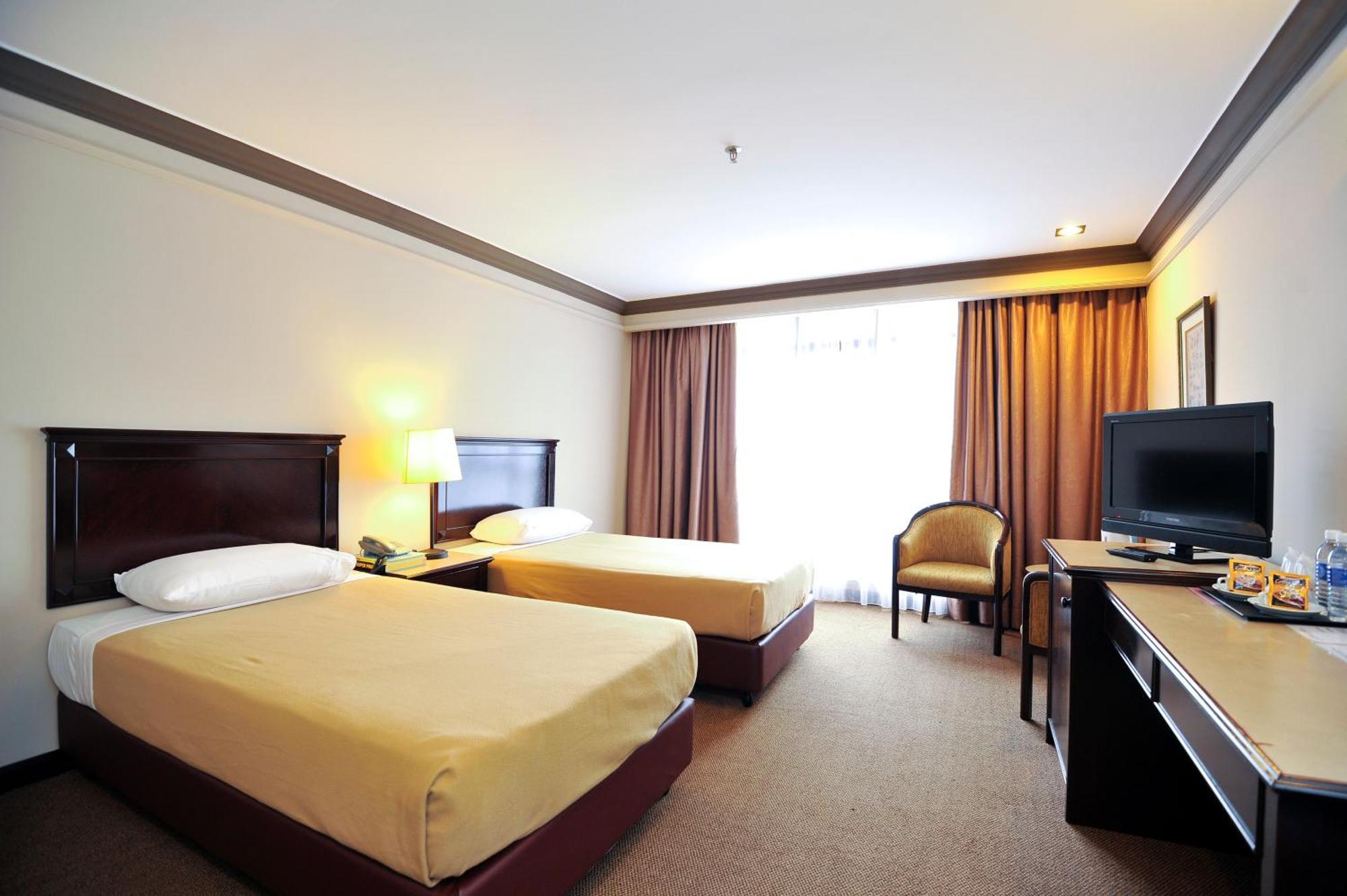 Hotel Mimosa Малакка Экстерьер фото