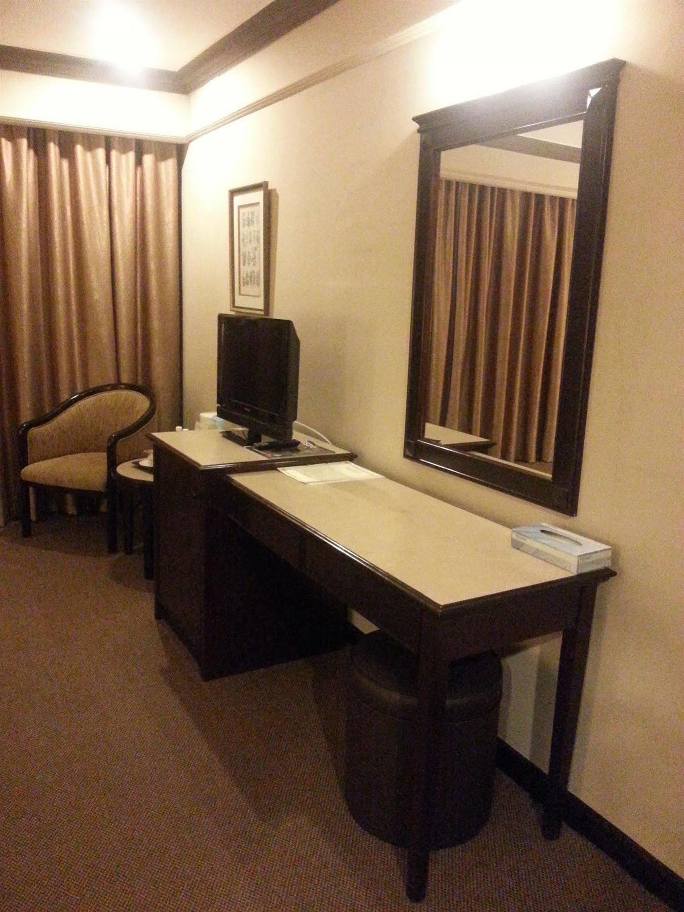 Hotel Mimosa Малакка Экстерьер фото