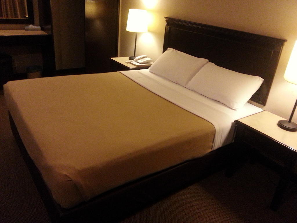 Hotel Mimosa Малакка Экстерьер фото