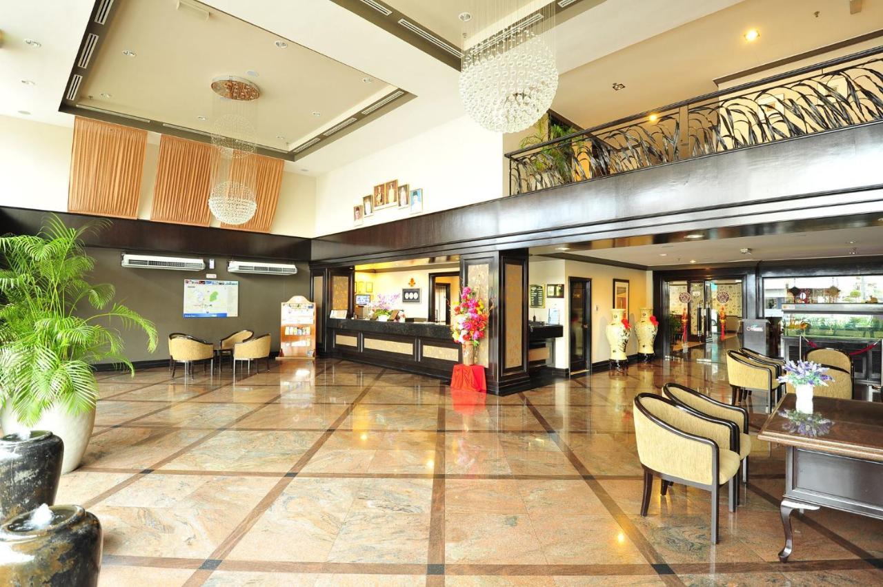 Hotel Mimosa Малакка Экстерьер фото