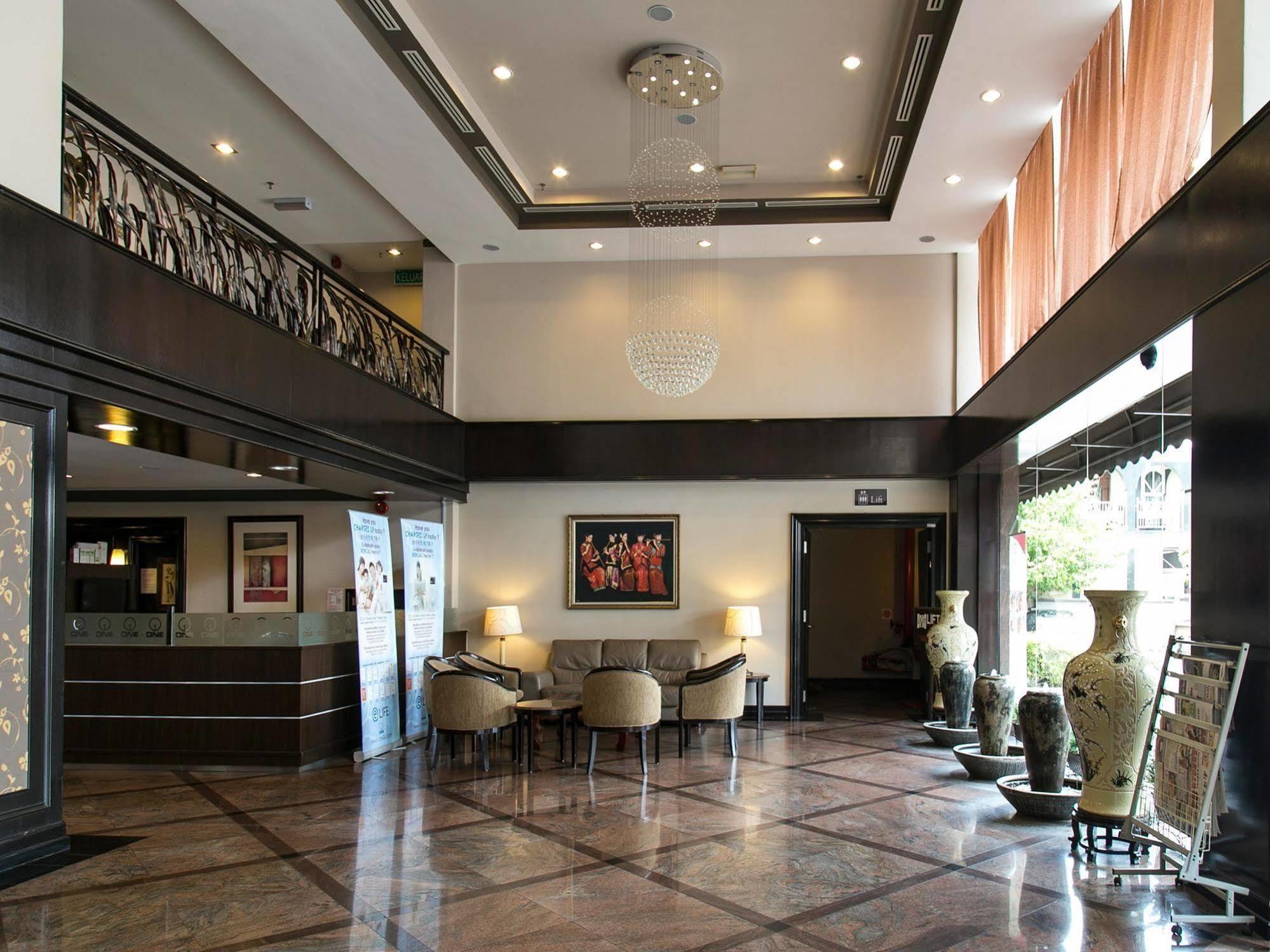 Hotel Mimosa Малакка Экстерьер фото