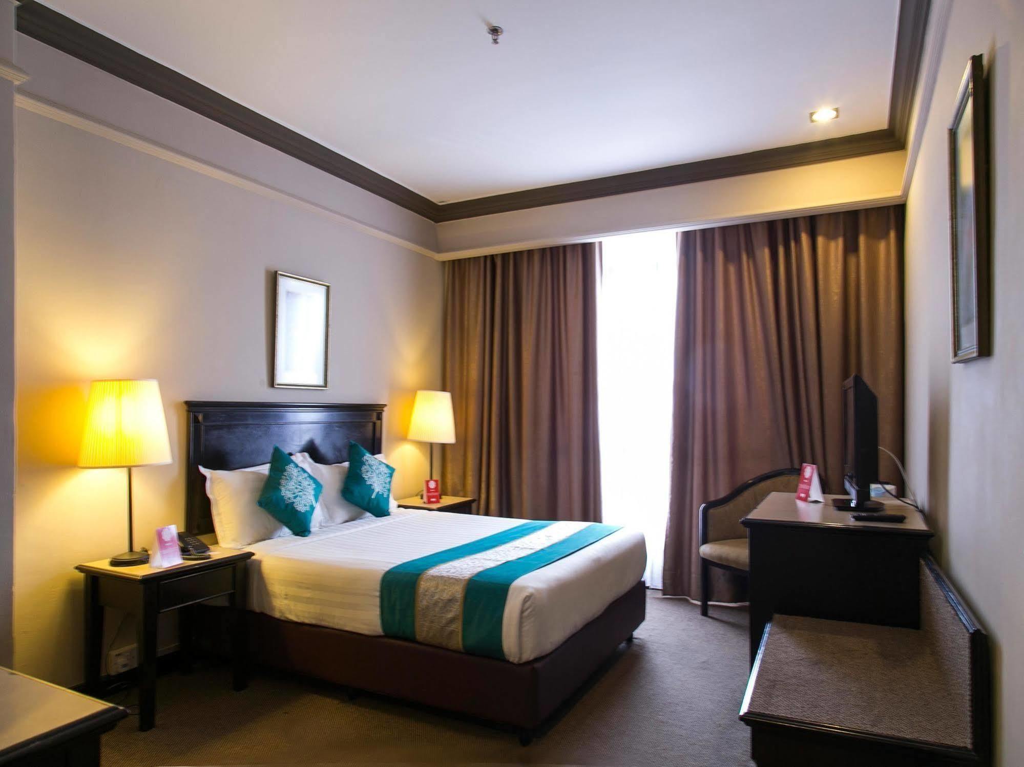 Hotel Mimosa Малакка Экстерьер фото