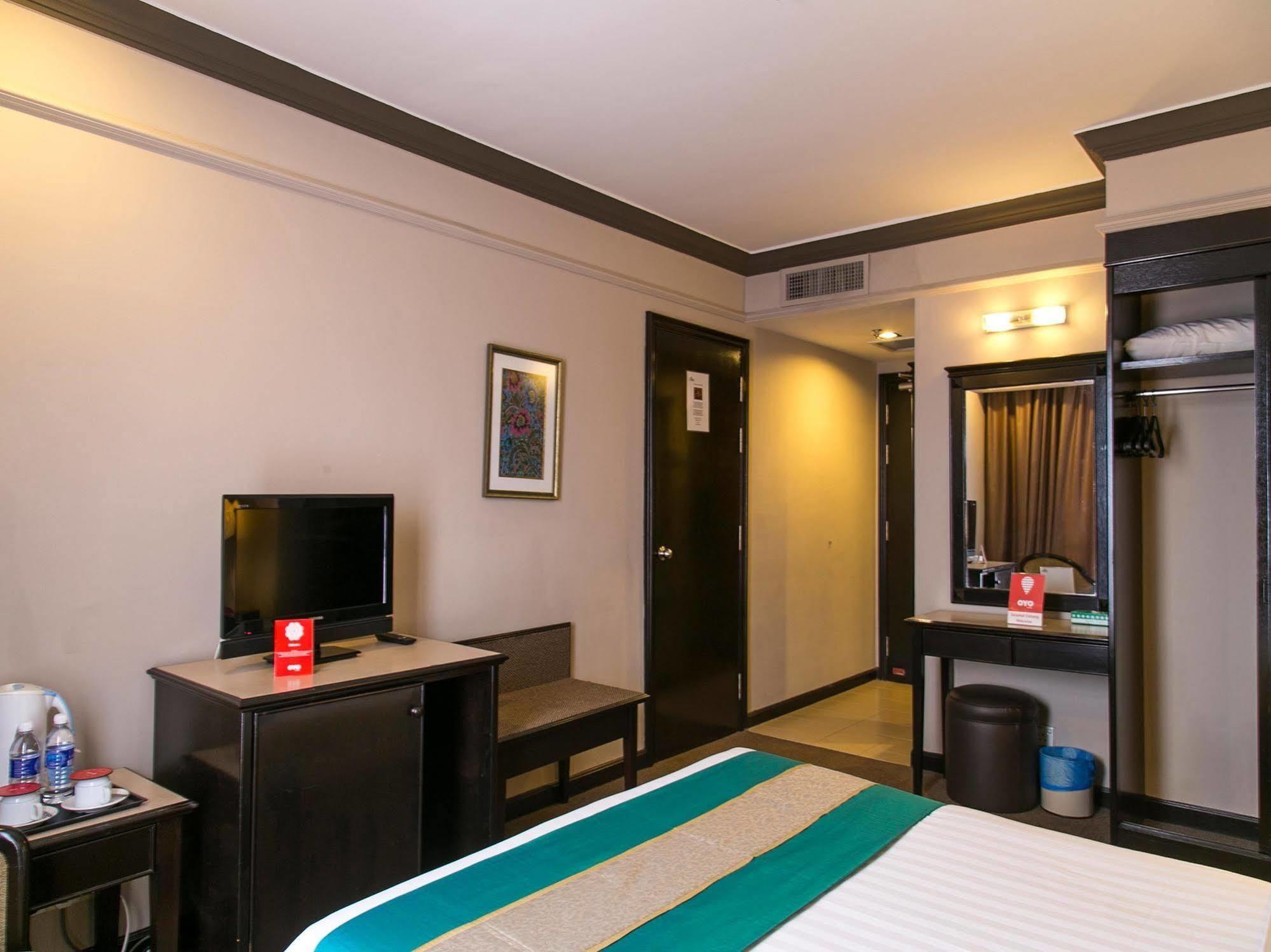 Hotel Mimosa Малакка Экстерьер фото